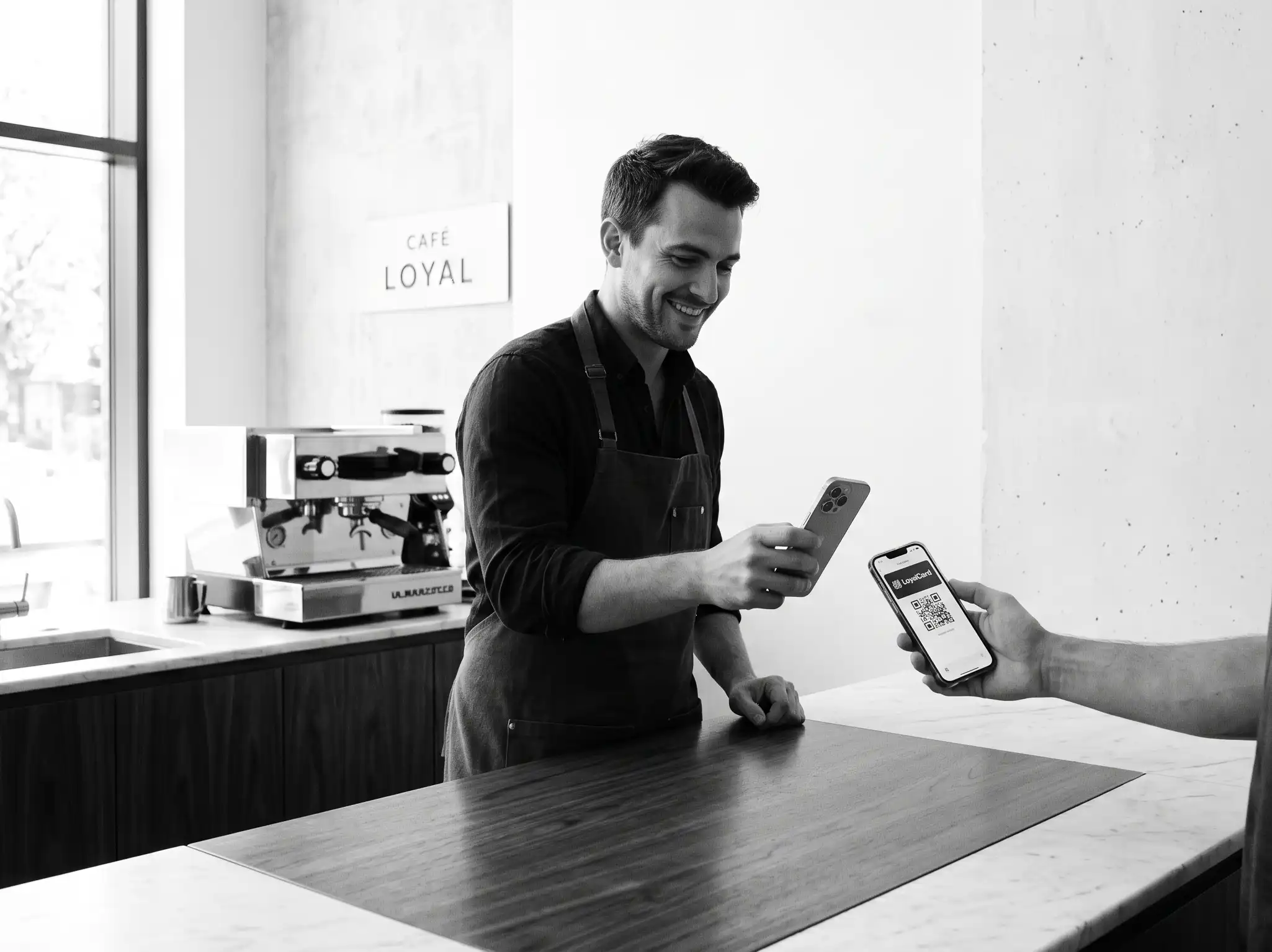 Minimalistischer Café-Tresen